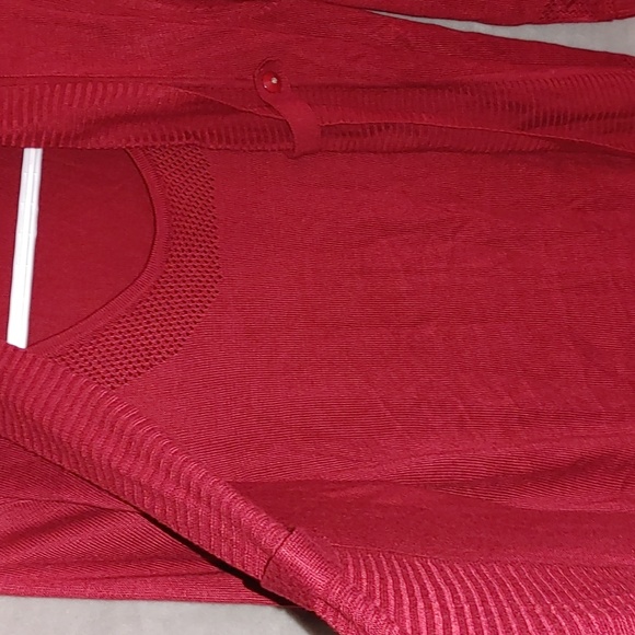 3/4 Sleeve sweater - Picture 2 of 3